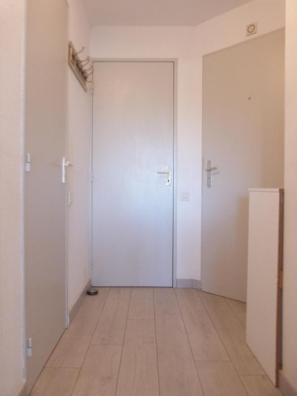 Gasyan - Golfe De St-Tropez - Appartement Aves Acces Plage Dans Residence Avec Piscine Гасен Екстериор снимка